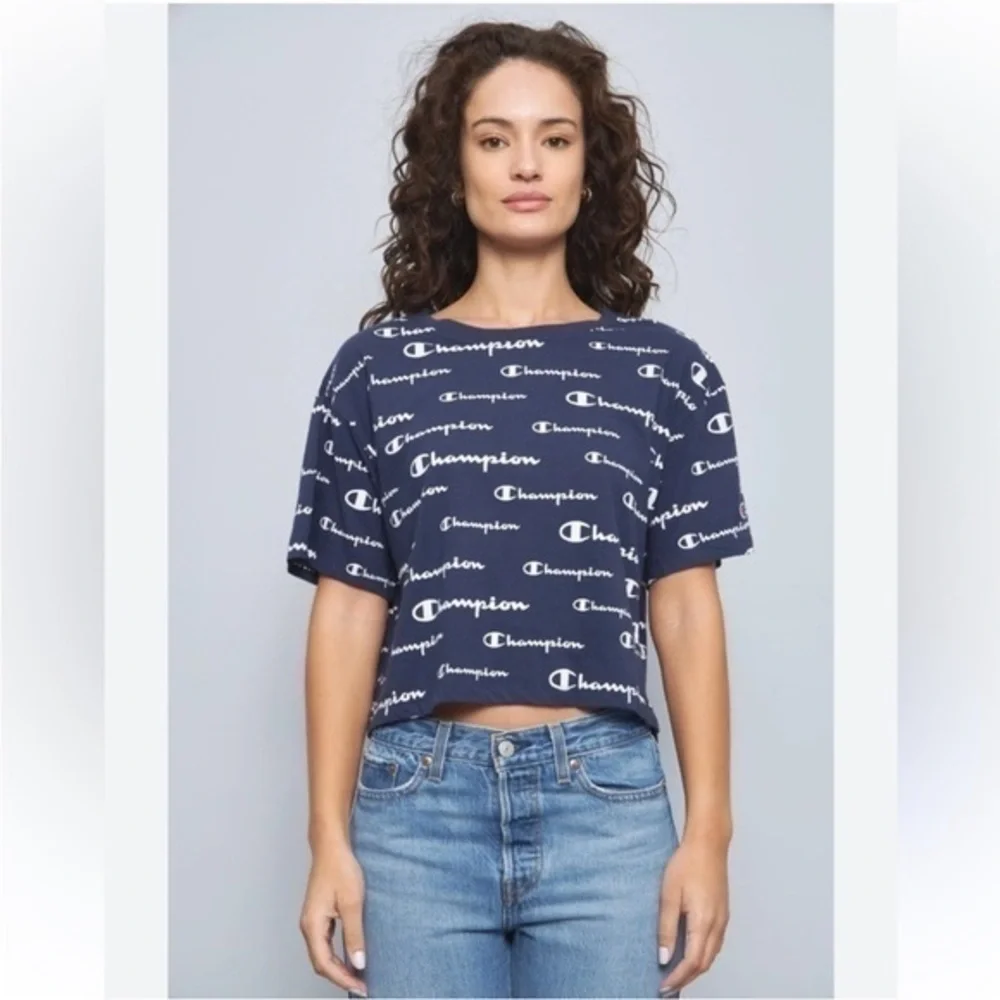 Champions Navy & White Box Cut Cotton Crewneck Cropped Mini Logo T-Shirt - Picture 3 of 8